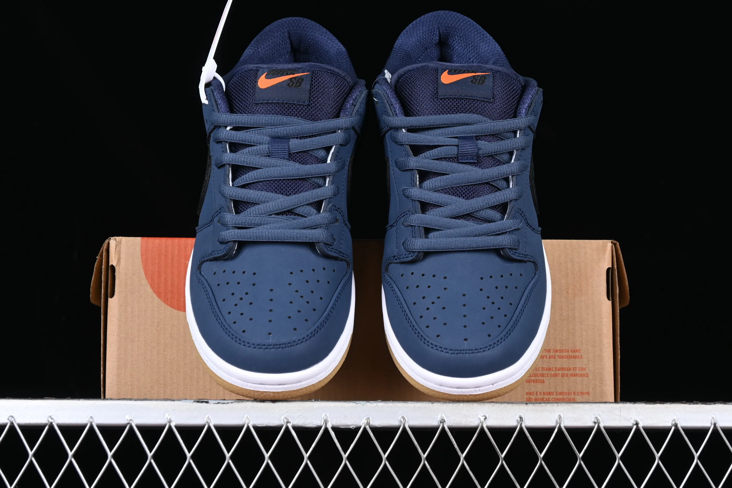 All Categories Nk SB Dunk Series Nk SB Dunk Low Low-top Sneakers Nk SB Dunk Low Pro ISO "Navy Gum" Navy Dunk Series Retro Low-top Casual Sports Skateboard Shoes CW7463-401